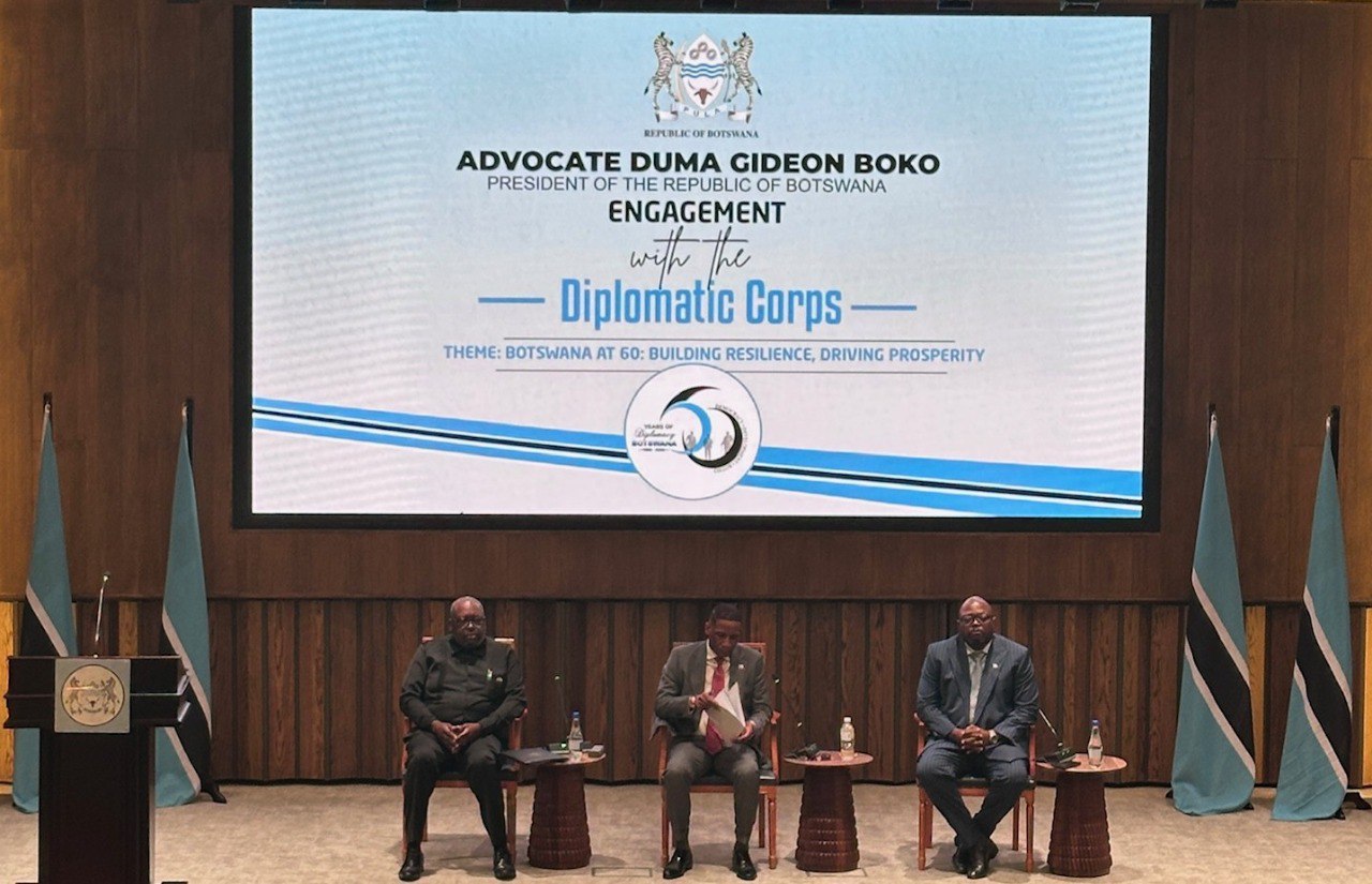 Embajadora Henríquez fortalece voz de Venezuela en foro diplomático convocado por el presidente de Botsuana